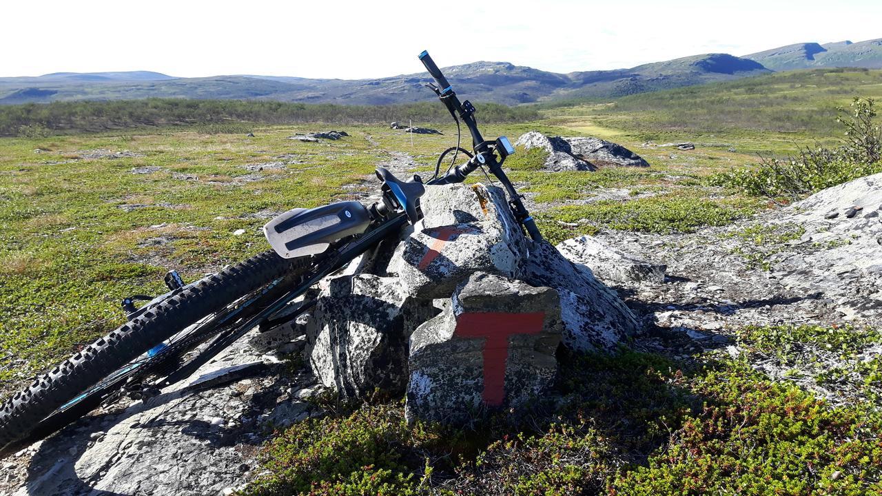 Hotel Olderfjord Turistsenter Russenes Esterno foto